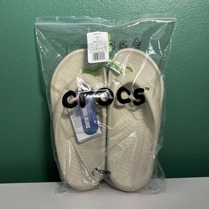 Crocs Mellow Recovery Flip sandals—men’s 8/women’s 10–NWT